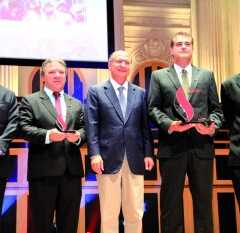 VALINHOS: Valinhos recebe o Prêmio Investe SP