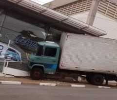 VALINHOS: Acidente na Avenida 11 de agosto