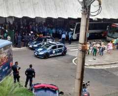 VALINHOS: Greve paralisa rodoviária de Valinhos