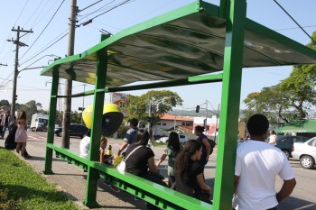 ponto de onibus frente Sta casa (13)