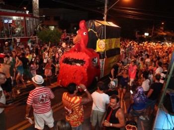 Carnaval VDO_Galo Vermelho_CRV