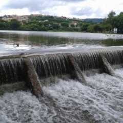 VALINHOS: Barragem no CLT volta a transbordar