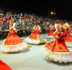 VALINHOS: Reunião de preparativos para carnaval 2016