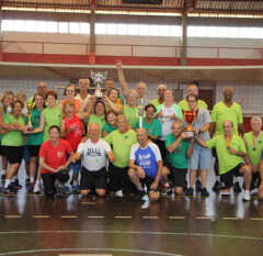 LOUVEIRA: Vôlei adaptado fatura troféus e  dá show na região