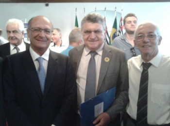 LOU_Assinando_Crédito PML