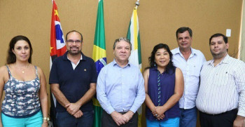Prefeito Clayton com representantes da ONG Mata Ciliar