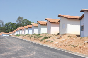 LOU_Casas-populares_Cred_JCAT-300x200