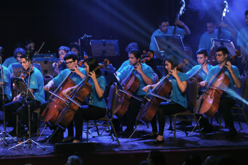 IGPA / Orquestra GPA e Tiago Abravanel - São Paulo - Data: 31/10/2015 - Orquestra GPA e Tiago Abravanel se apresentam no Teatro Maksoud Plaza. Foto: Luiz Prado / Agência Luz