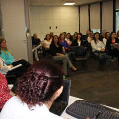 LOUVEIRA: Professores participam de encontro temático