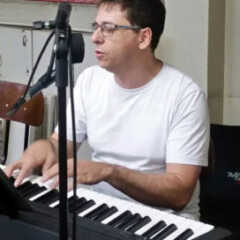VALINHOS: Paulo Rowlands se apresenta no American Bar do Country Club Valinhos