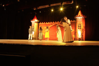 vdo_festival-de-teatro-de-vinhedo-inicia-espetaculos-da-categoria-amador