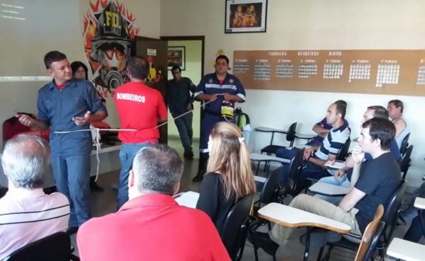 ita_reuniao-bombeiros-enchentes-01_cred-divulgacao-1