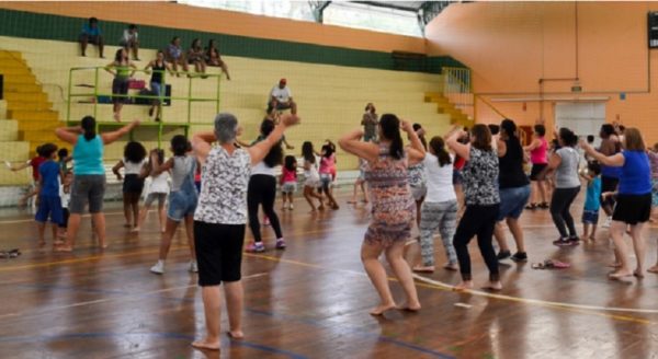 lou_zumba-natal_cred-pml