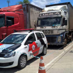 LOUVEIRA: Quadrilha sequestra caminhoneiro e rouba carga avaliada em R$ 134 mil