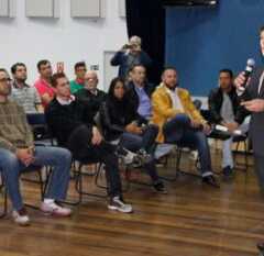 LOUVEIRA: Palestra sobre venda para setor público atrai 40 empresários