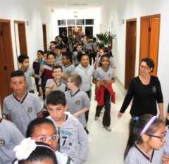 LOUVEIRA: Câmara recebe visita dos alunos da escola Odilon municipal