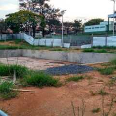 VALINHOS: Moradores reclamam de obras paradas em piscina pública