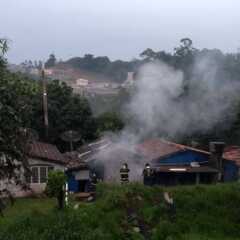LOUVEIRA: Bombeiros de VINHEDO evitam tragédia