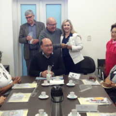 VINHEDO: Prefeitura recebe visitantes americanas e canadenses