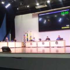 LOUVEIRA: Reclamações da Santa Casa e aumento na conta de água dominam sessão