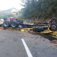 LOUVEIRA: Pai e filho morrem em rodovia de Minas Gerais