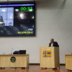 LOUVEIRA: Vereadores cobram secretários da Saúde e Serviços Públicos em sessão