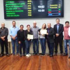 LOUVEIRA: Câmara aprova previsão de orçamento para 2020 e regimento interno que acaba com voto secreto