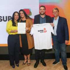 LOUVEIRA: Prefeito Paulo Finamore e primeira dama Mônica aderem ao programa Super Ação