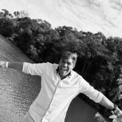 LOUVEIRA se despede do reconhecido profissional e muito querido Léo Hair